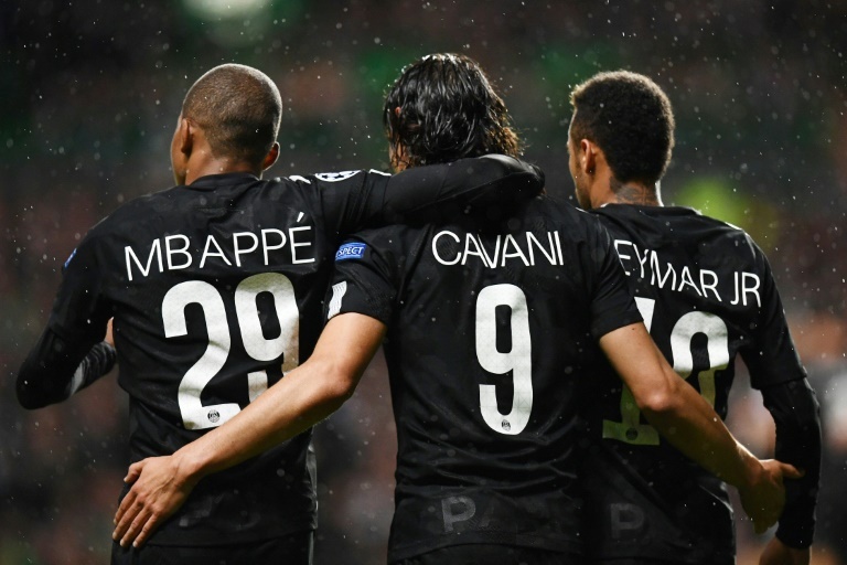 Prochain article Article précédent
Pin La'MCN lors du match de Ligue des champions. AFP Whatsapp Twitter Facebook Commentaires 0