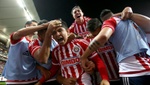 Chivas remonta y sella su clasificación en la Copa MX