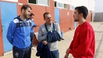 Bonito encuentro entre el jugador y el entrenador rival que le salvó vida