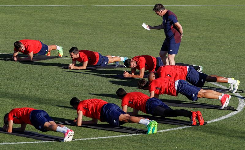 Sevilla, Nápoles y Celtic, con un pie en la Champions Sevilla, Nápoles y Celtic, con un pie en la Champions