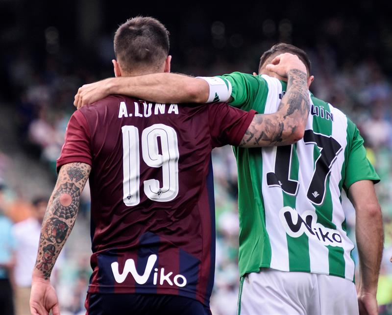 Real Betis es derrotado 5-0 por el Eibar Real Betis es derrotado 5-0 por el Eibar