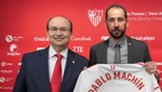 Benfica y Arsenal, rivales del Sevilla en verano