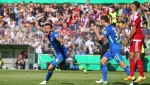 El primer gol de 'macho Camacho' clasifica al Wolfsburgo