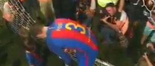 Piqué pasó de desatar la ira de la afición rojiblanca a ganarse su respeto en 20 minutos