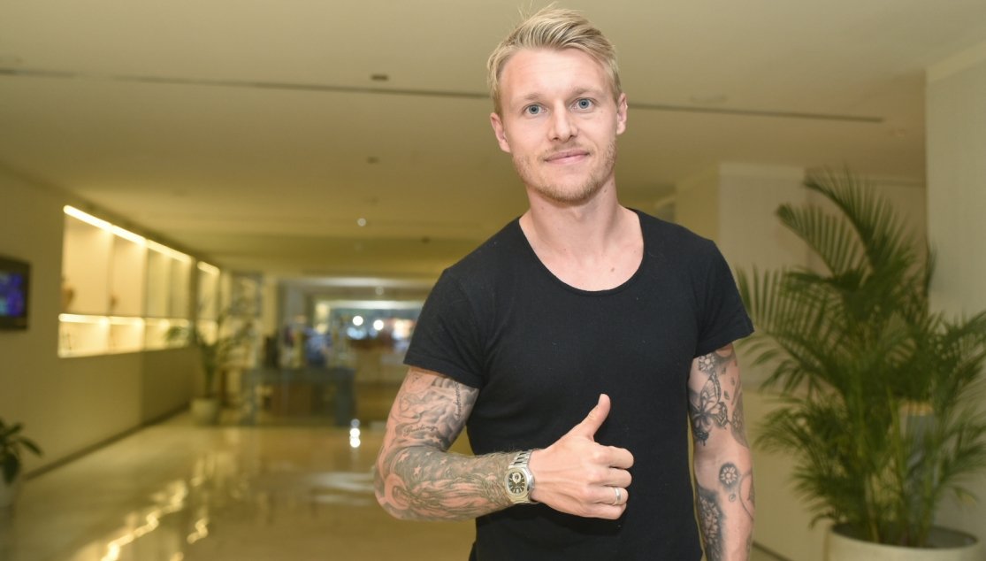 Simon Kjaer, a un paso de Sevilla