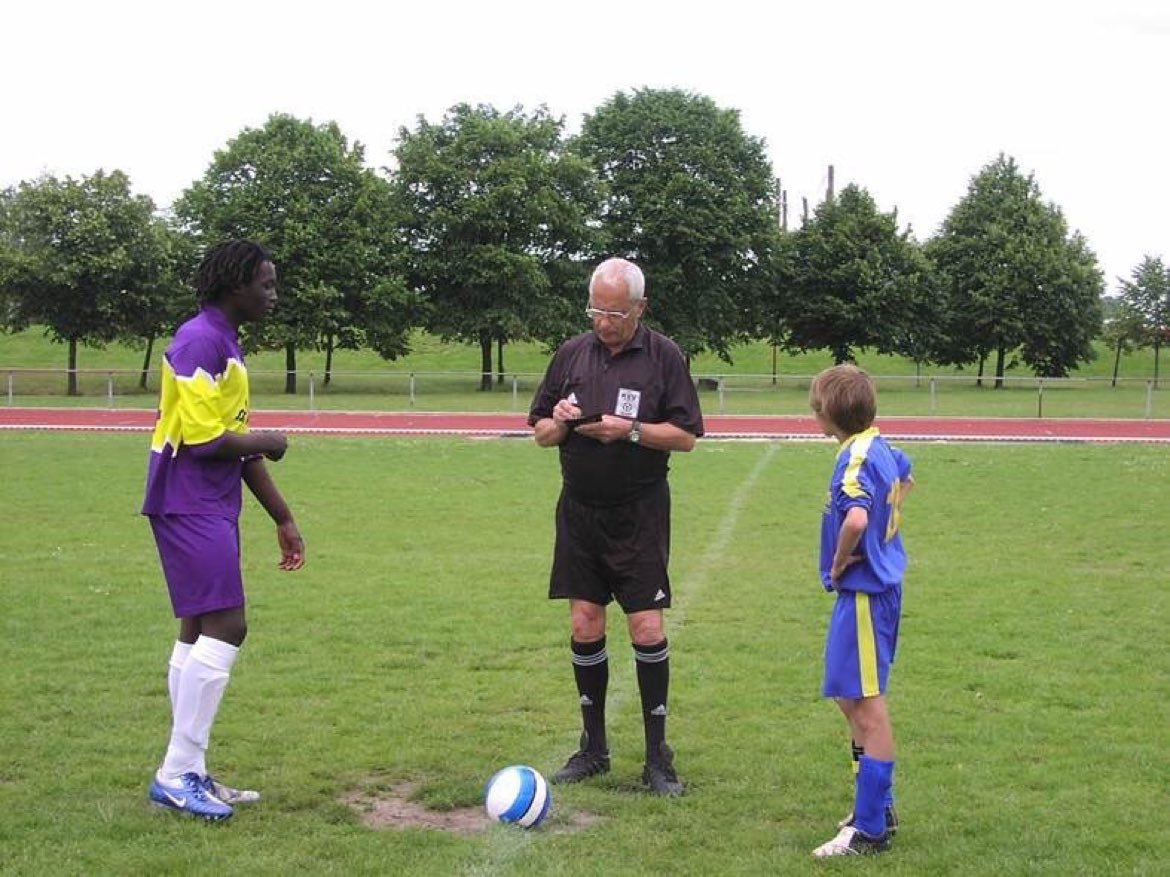 Romelu Lukaku - The 13-year-old that was bigger than his referees - BeSoccer