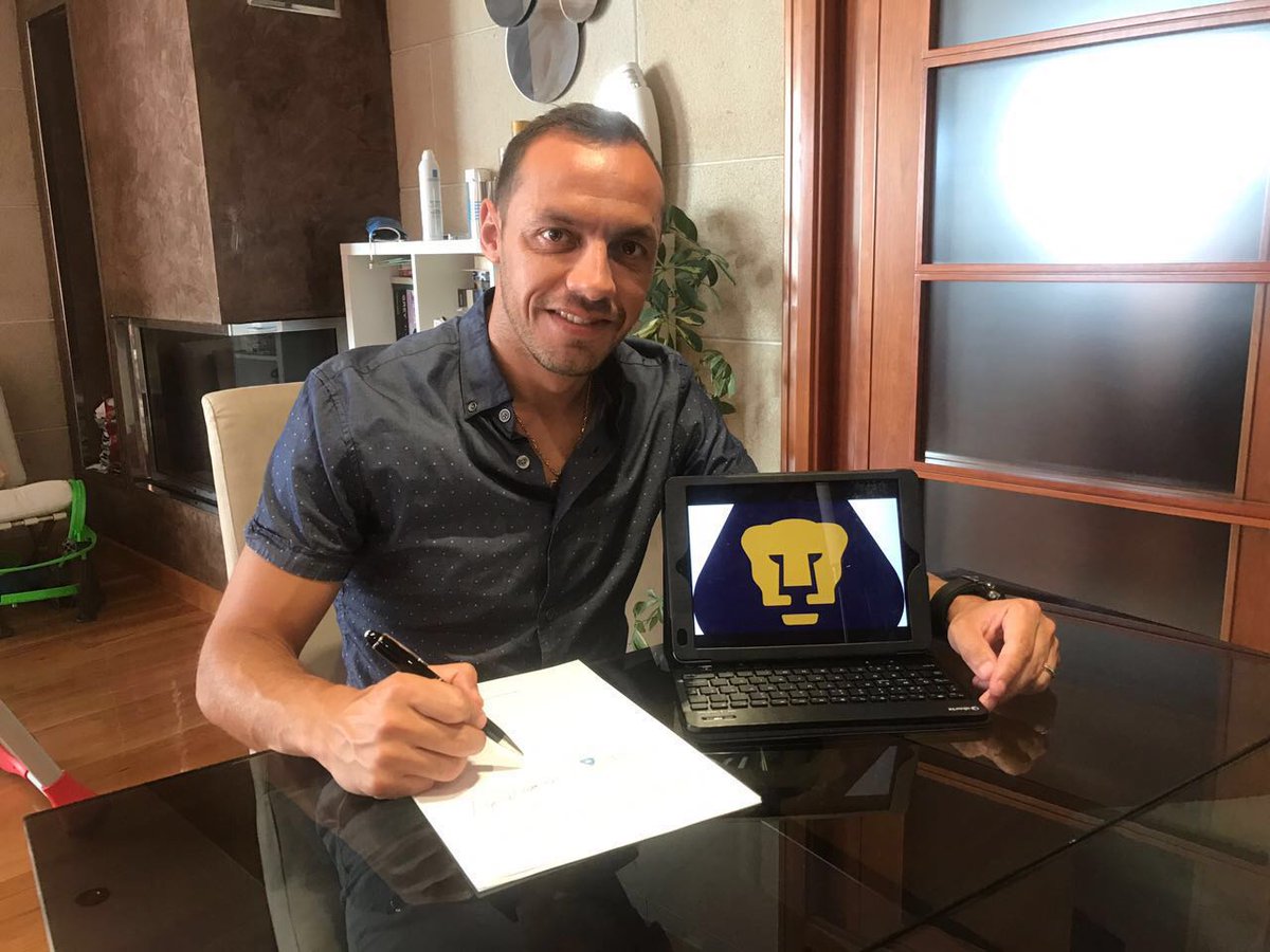 Marcelo Díaz ficha para el club Pumas de México Marcelo Díaz ficha para el club Pumas de México