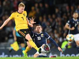 De Bruyne firmó un partido perfecto ante Escocia. AFP