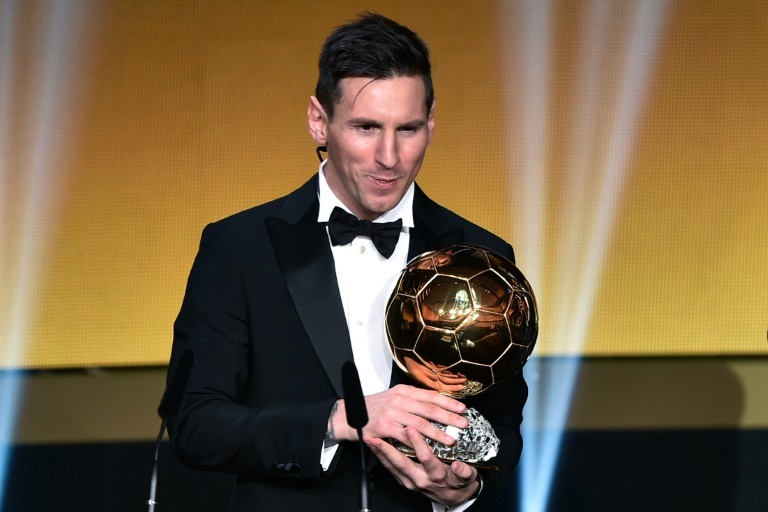 France Football Explique La Suppression Du Sondage Donnant Messi Vainqueur Du Ballon D Or