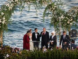 Erdogan fue uno de los testigos de la boda de Özil. AFP