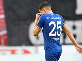 La losa que acompaña al Schalke 04 en sus derrotas. AFP