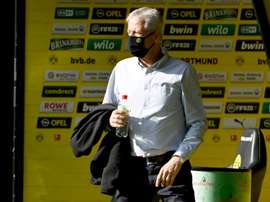 Favre coupe court aux rumeurs sur son départ de Dortmund. AFP