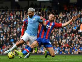 Manchester City consegue a virada mas cede o empate em casa.