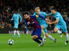 Algunos jugadores del Barça no saludaron a los del Slavia. AFP