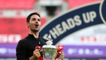 Arteta recluta talento holandés para su zaga