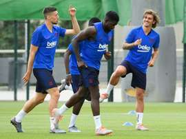 Umtiti está mejorando. AFP