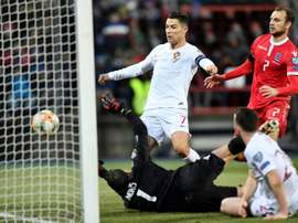 Cristiano juega con molestias. AFP