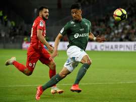 El Niza, tras Saliba. AFP