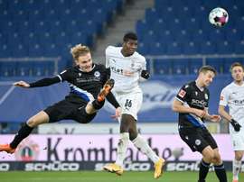 El 'Gladbach aparata a Embolo... ¡por irse de fiesta con otras 22 personas! AFP