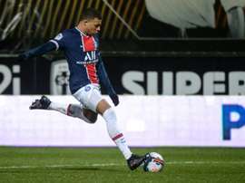 Agacé et maladroit, Mbappé reste en dedans. afp