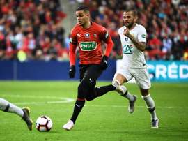 Hace unas semanas que Ben Arfa está sin equipo. AFP