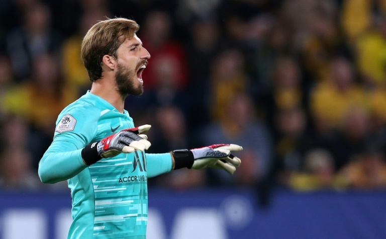 Kevin Trapp Out Until Next Year