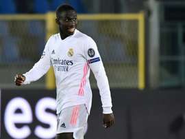Real Madrid venceu por 1 a 0 graças a golaço de Mendy. AFP