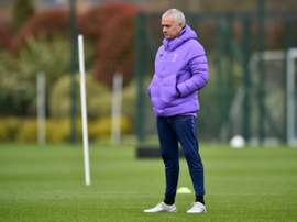 Mourinho quiere cambiar la columna vertebral del equipo. AFP
