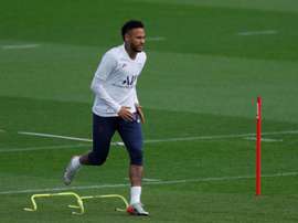 Neymar se pone a tono. AFP