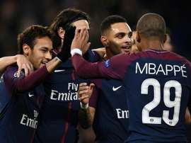 Unos aseguran no saber nada del Arsenal, otros afirman que su fichaje ya está hecho. AFP
