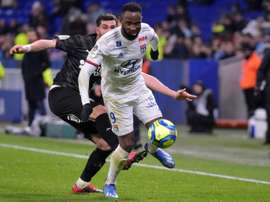 Moussa Dembélé también está en la agenda del Inter. AFP/Archivo