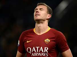 Prosinecki habló de la posible salida de Dzeko. AFP