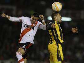 Juan Patiño fue presentado como nuevo jugador de Cerro Porteño. EFE