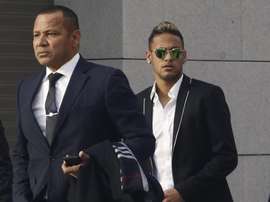 El padre de Neymar niega que la demanda sea nueva. EFE