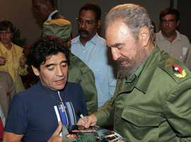 Maradona profesaba auténtica admiración por Fidel. EFE/Archivo