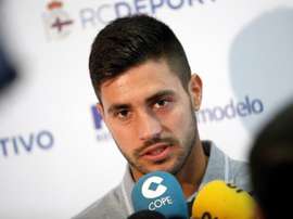 Carles Gil vivirá desde lejos un partido especial para él por su pasado. EFE