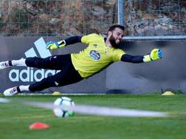 Sergio Álvarez deja a Escribá sin porteros. EFE/Archivo