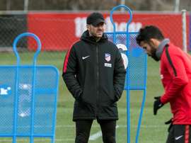 Simeone no se 'moja' con el futuro de Costa. EFE