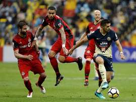 Van der Wiel ya no es de Toronto. EFE