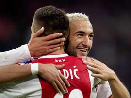 Tadic y Ziyech, la dupla que más genera. EFE