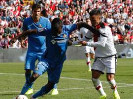 Arsenal y Tottenham siguen de cerca a Djené. EFE