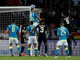 El Cagliari le quiere quitar al Nápoles a Maksimovic. EFE