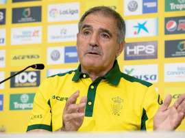 Paco Herrera, satisfecho con el triunfo ante el Sporting. EFE