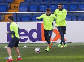 El Villarreal deberá negociar por ambos con el Bologna. EFE