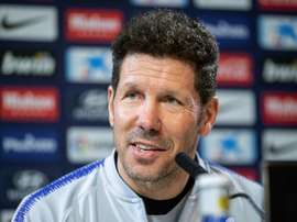Simeone afirma no juzgar al rival por su posición en Liga. EFE