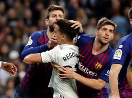 Reguilón restó polémica al pique. EFE