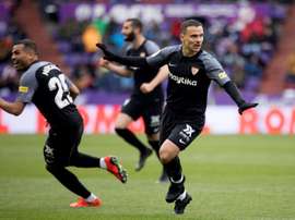 El Sevilla se llevó tres puntos de oro y hundió al Valladolid. EFE