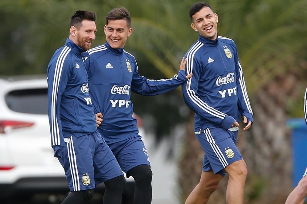 Paredes chiama Messi. EFE