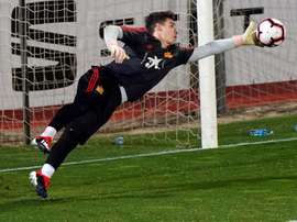 El Chelsea cree que Kepa puede mejorar a balón parado. EFE