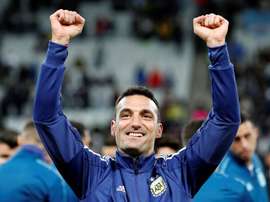 Irureta recordó lo competitivo que era Scaloni cuando estaba a sus órdenes. EFE